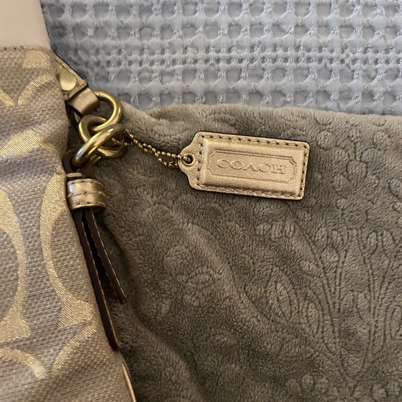 Vintage Coach Signature shoulder bag - Picture 4 of 5